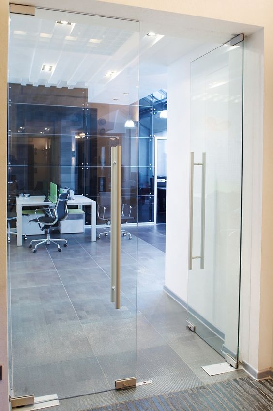 FRAMELESS SPRING DOOR