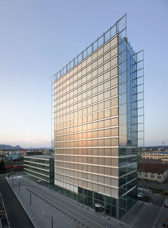 Exposed Frame Glass Curtain Wall